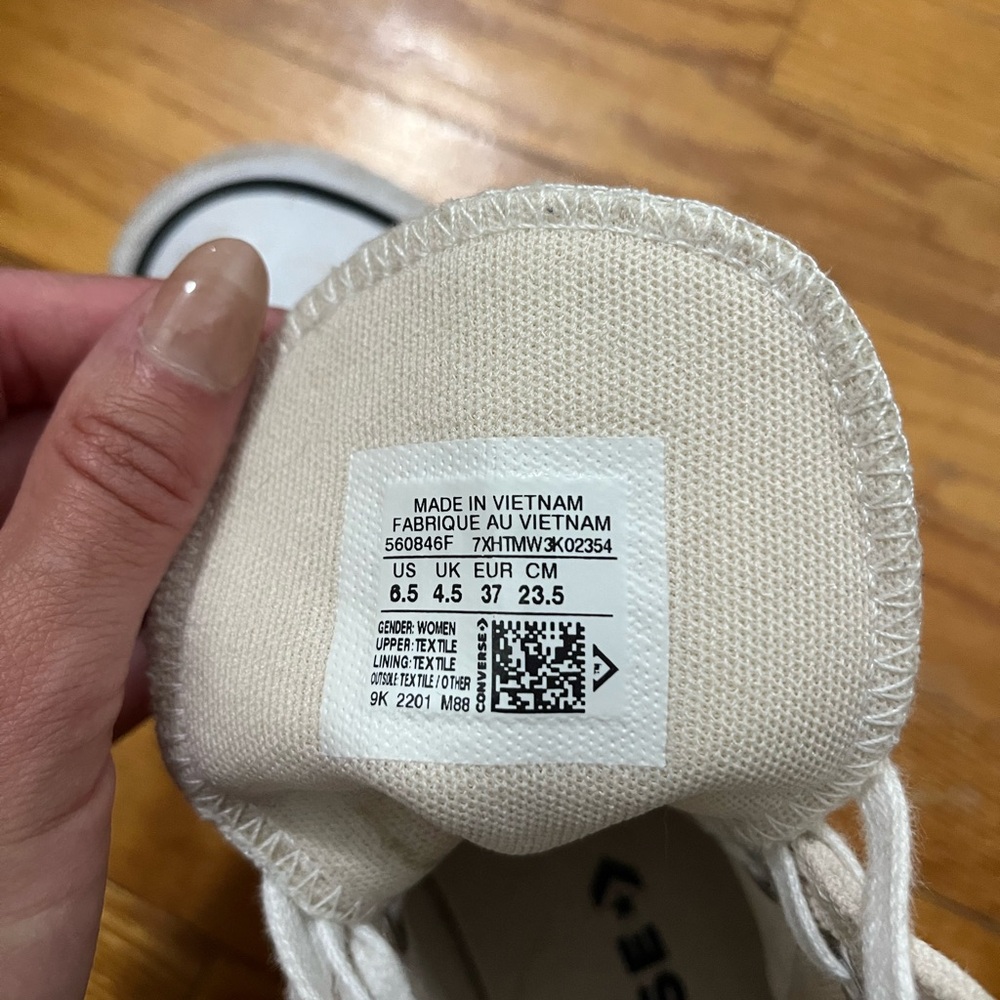Converse Platform High-Tops - Picture 2 of 2